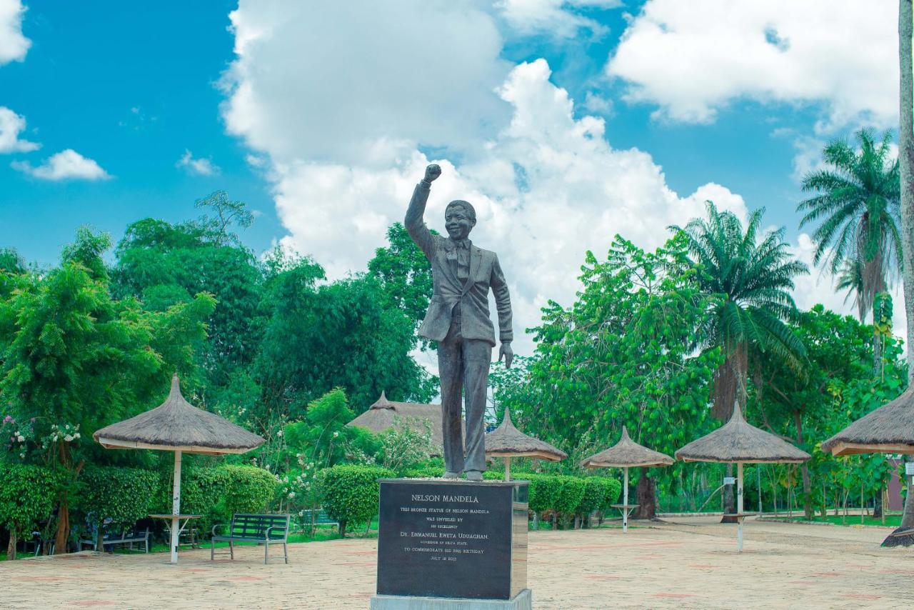 Nelson Mandela Gardens Okpanam Exterior foto